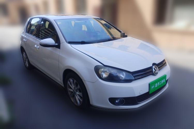 Used Volkswagen Golf 2012 1.6L Automatic Comfort Model Front Right 45 Deg