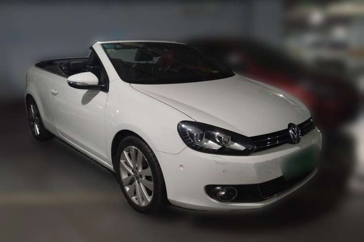 Used Volkswagen Golf 2012 1.4TSI Luxury Convertible Edition Front Right 45 Deg