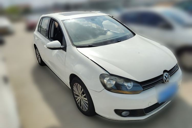Used Volkswagen Golf 2012 1.4TSI Automatic Luxury Edition Front Right 45 Deg