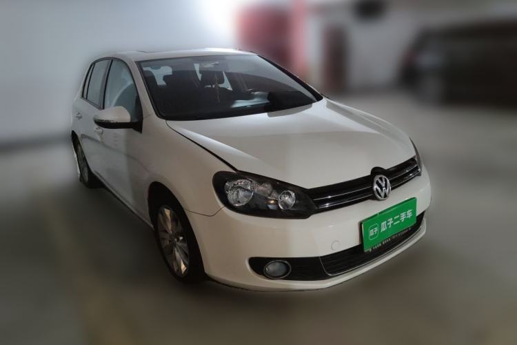 Used Volkswagen Golf 2012 1.6L Automatic Comfort Model Front Right 45 Deg