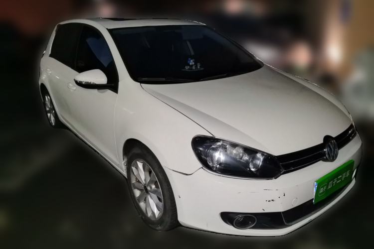 Used Volkswagen Golf 2012 1.6L Automatic Comfort Model Front Right 45 Deg