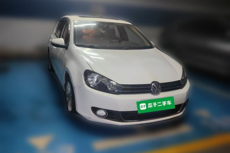 Used Volkswagen Golf 2012 1.6L Automatic Comfort Model Front Right 45 Deg