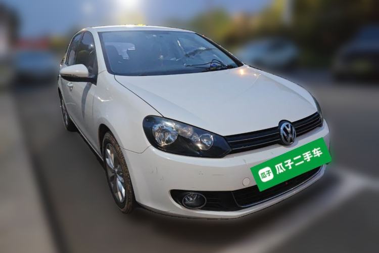 Used Volkswagen Golf 2012 1.6L Automatic Comfort Model Front Right 45 Deg