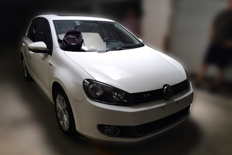Used Volkswagen Golf 2012 1.6L Automatic Comfort Model Front Right 45 Deg