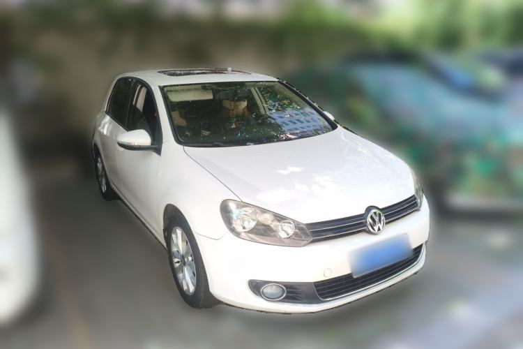 Used Volkswagen Golf 2012 1.6L Automatic Comfort Model Front Right 45 Deg
