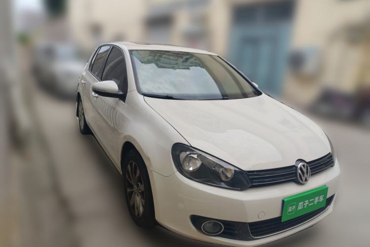 Used Volkswagen Golf 2012 1.6L Automatic Comfort Model Front Right 45 Deg