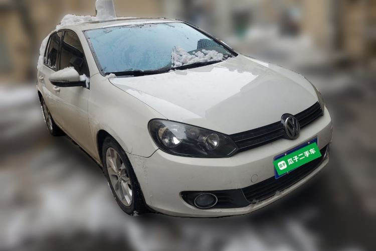 Used Volkswagen Golf 2012 1.6L Automatic Comfort Model Front Right 45 Deg