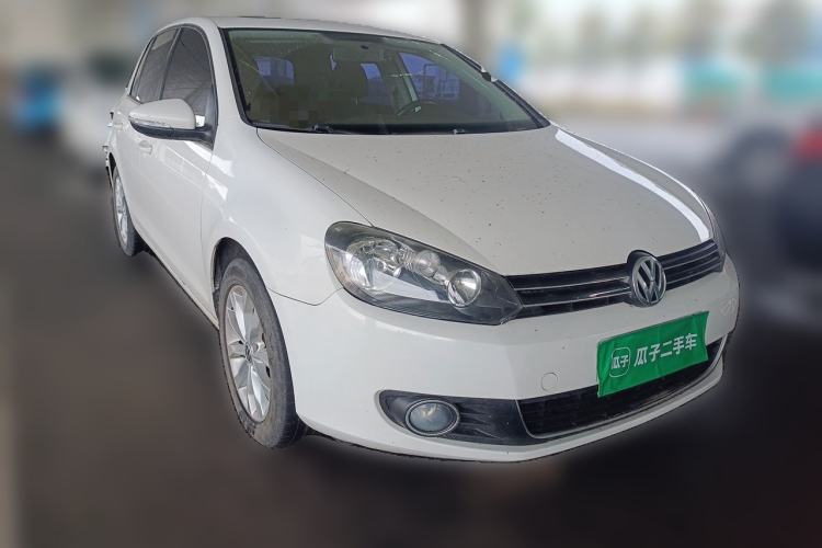 Used Volkswagen Golf 2012 1.6L Automatic Comfort Model Front Right 45 Deg