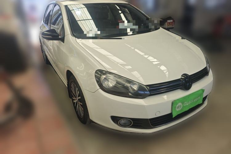 Used Volkswagen Golf 2012 1.4TSI Automatic Luxury Edition Front Right 45 Deg