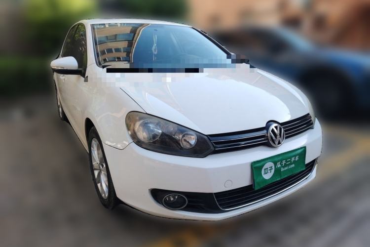 Used Volkswagen Golf 2012 1.6L Automatic Comfort Model Front Right 45 Deg