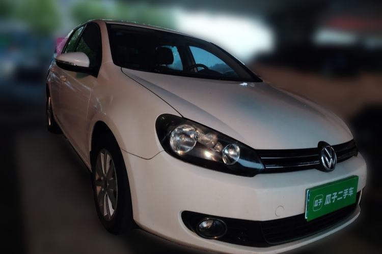 Used Volkswagen Golf 2012 1.6L Automatic Fashion Model Front Right 45 Deg