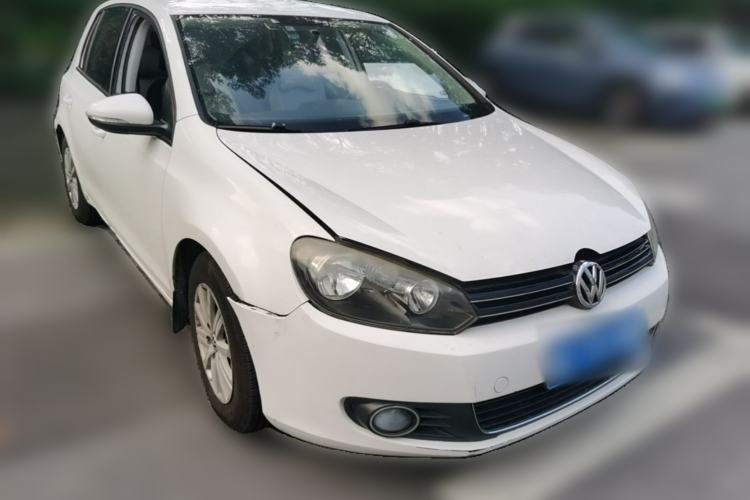 Used Volkswagen Golf 2012 1.6L Automatic Fashion Model Front Right 45 Deg