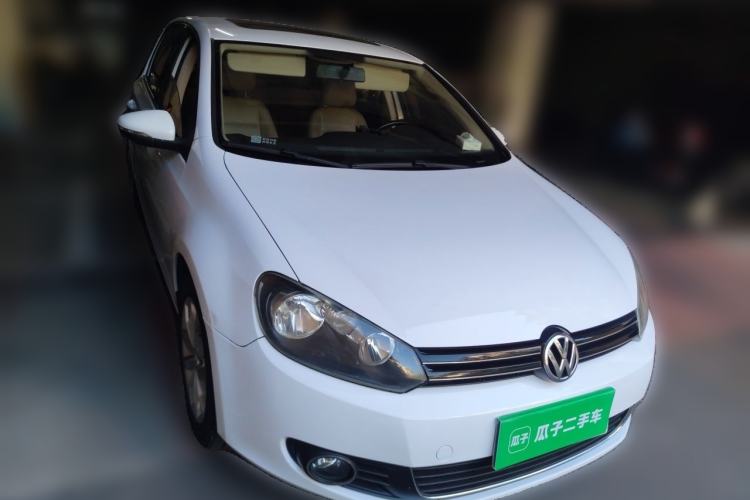 Used Volkswagen Golf 2012 1.6L Automatic Comfort Model Front Right 45 Deg