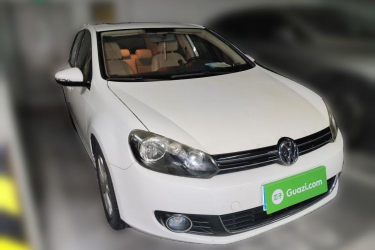 Used Volkswagen Golf 2012 1.6L Automatic Comfort Model Front Right 45 Deg
