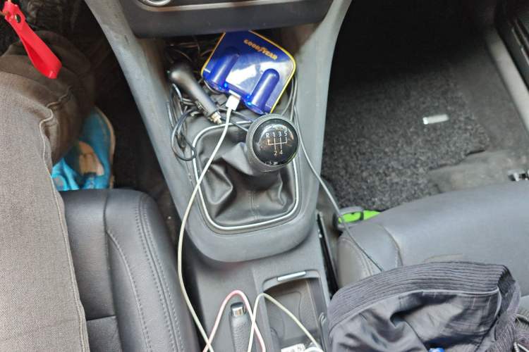 Used Volkswagen Golf 2012 1.6 Manual Comfort Edition Gear Lever