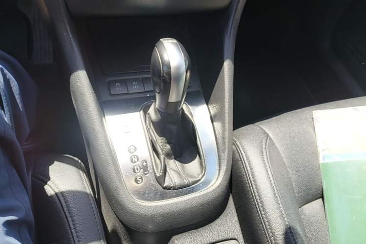Used Volkswagen Golf 2012 1.4 TSI Automatic Comfort Edition Gear Lever