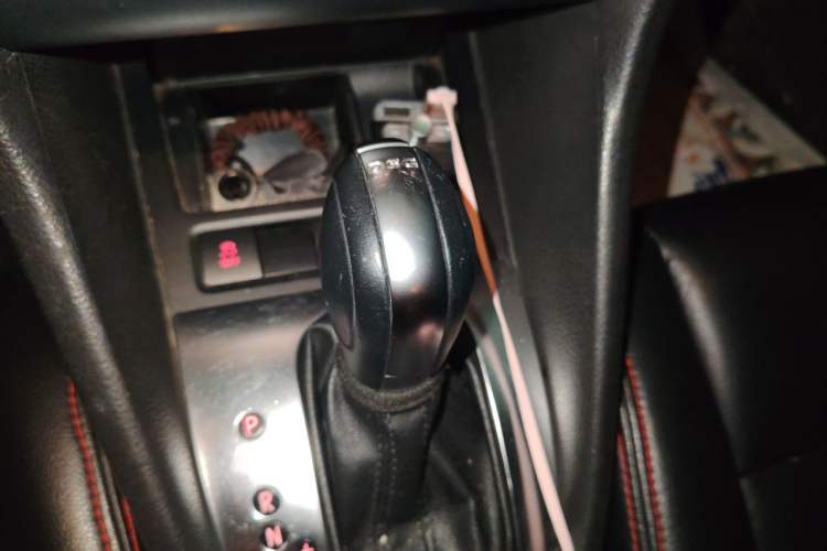 Used Volkswagen Golf 2012 1.4 TSI Automatic Comfort Edition Gear Lever