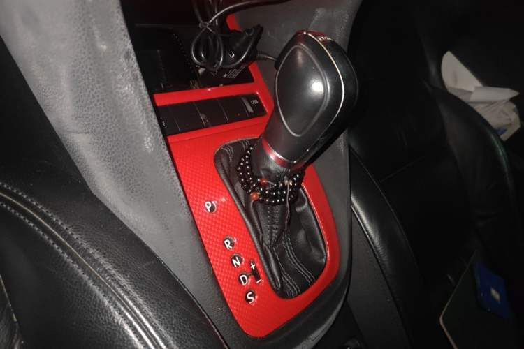 Used Volkswagen Golf 2012 1.4TSI Automatic Luxury Edition Gear Lever