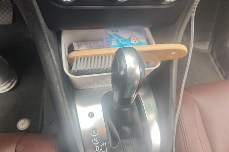 Used Volkswagen Golf 2012 1.6L Automatic Comfort Model Gear Lever