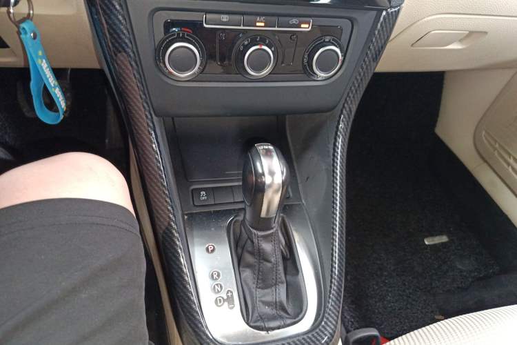 Used Volkswagen Golf 2012 1.4 TSI Automatic Comfort Edition Gear Lever