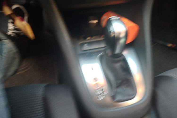 Used Volkswagen Golf 2012 1.4 TSI Automatic Comfort Edition Gear Lever