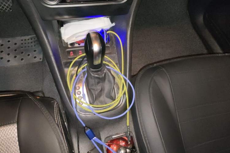 Used Volkswagen Golf 2012 1.6L Automatic Comfort Model Gear Lever