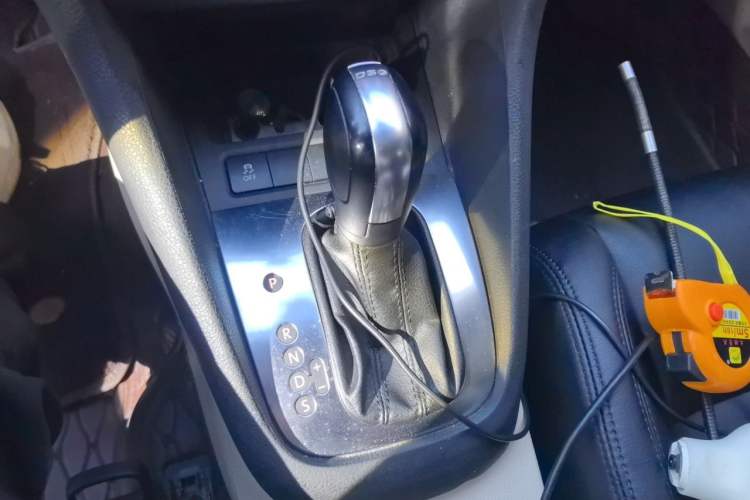 Used Volkswagen Golf 2012 1.4 TSI Automatic Comfort Edition Gear Lever