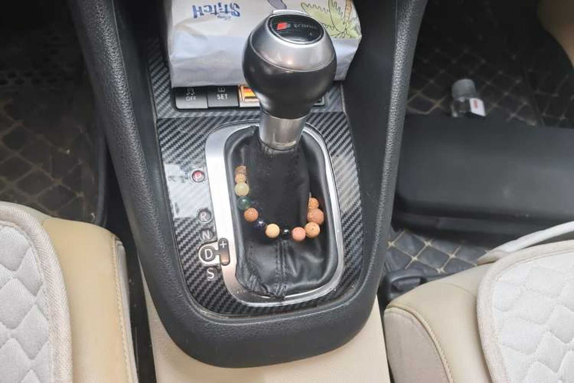 Used Volkswagen Golf 2012 1.4TSI Automatic Luxury Edition Gear Lever