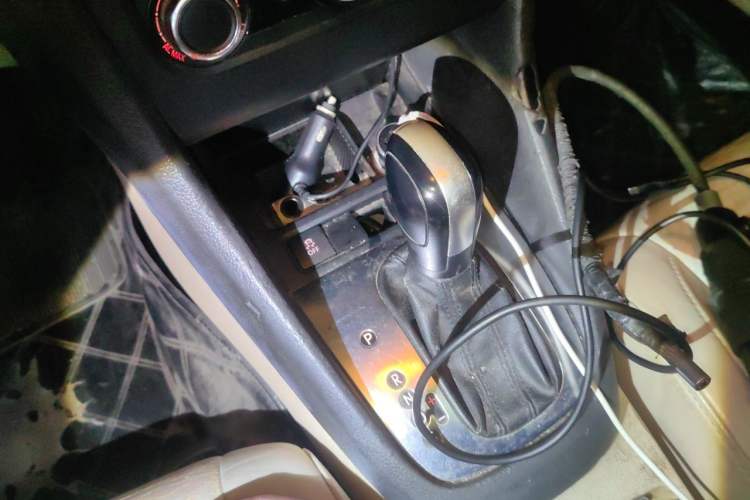 Used Volkswagen Golf 2012 1.6L Automatic Comfort Model Gear Lever