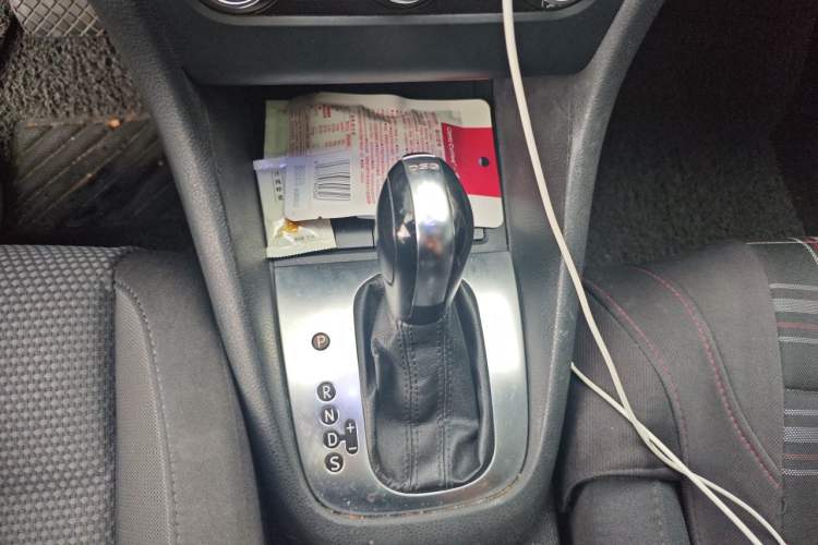 Used Volkswagen Golf 2012 1.4 TSI Automatic Comfort Edition Gear Lever