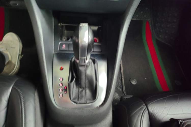Used Volkswagen Golf 2012 1.4 TSI Automatic Comfort Edition Gear Lever