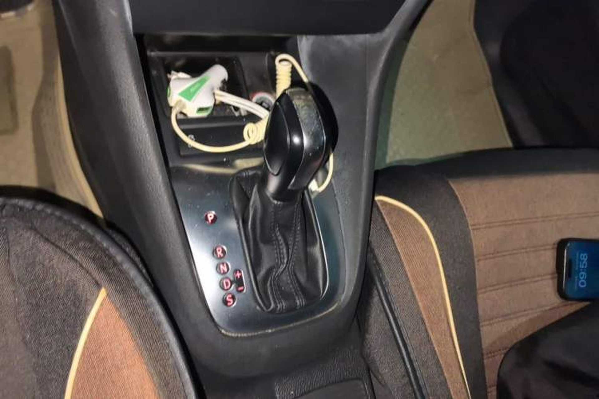 Used Volkswagen Golf 2012 1.4 TSI Automatic Comfort Edition Gear Lever