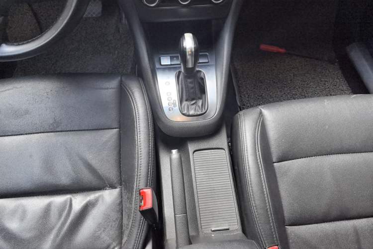 Used Volkswagen Golf 2012 1.4 TSI Automatic Comfort Edition Gear Lever