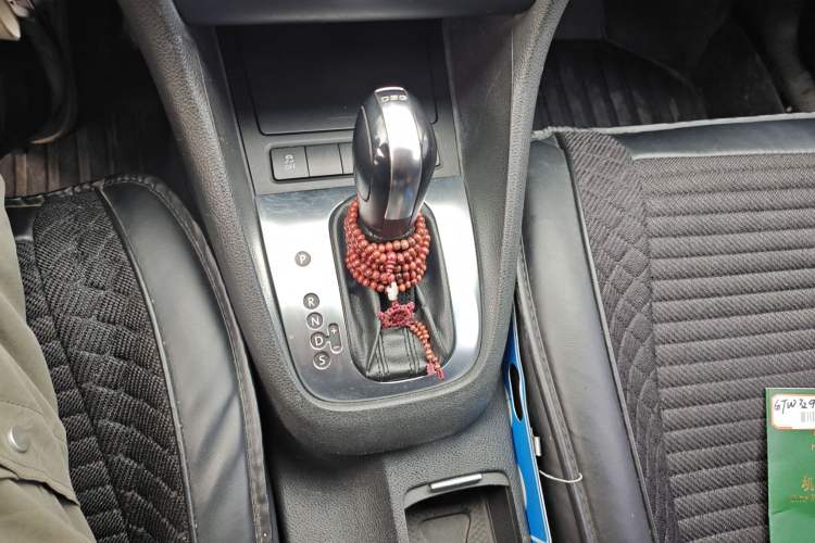 Used Volkswagen Golf 2012 1.4 TSI Automatic Comfort Edition Gear Lever