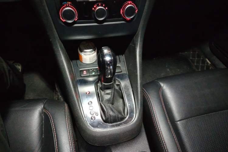 Used Volkswagen Golf 2012 1.4 TSI Automatic Comfort Edition Gear Lever