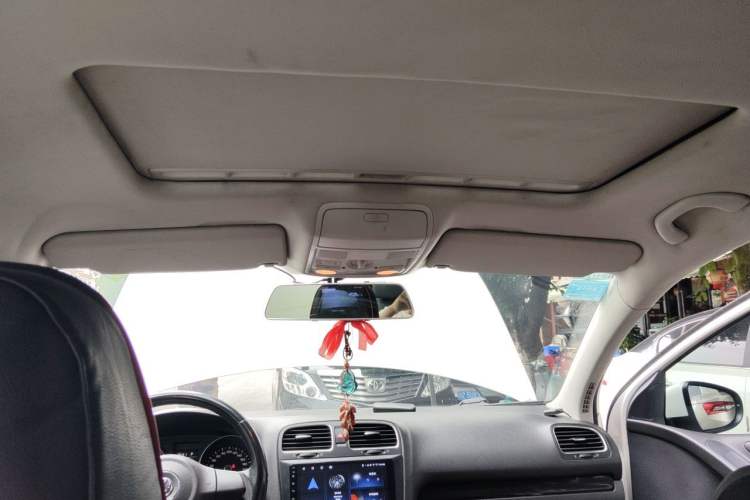 Used Volkswagen Golf 2012 1.6L Automatic Comfort Model Headliner