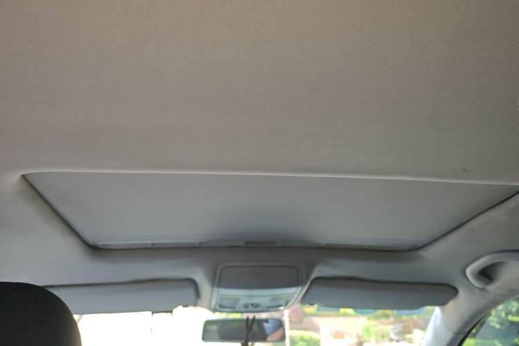 Used Volkswagen Golf 2012 1.6 Manual Comfort Edition Headliner