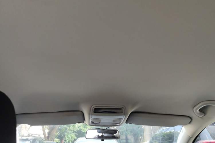 Used Volkswagen Golf 2012 1.6L Automatic Fashion Model Headliner