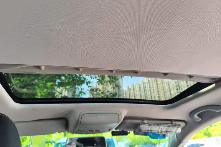 Used Volkswagen Golf 2012 1.4 TSI Automatic Comfort Edition Headliner