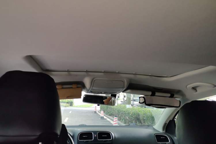 Used Volkswagen Golf 2012 1.4 TSI Automatic Comfort Edition Headliner