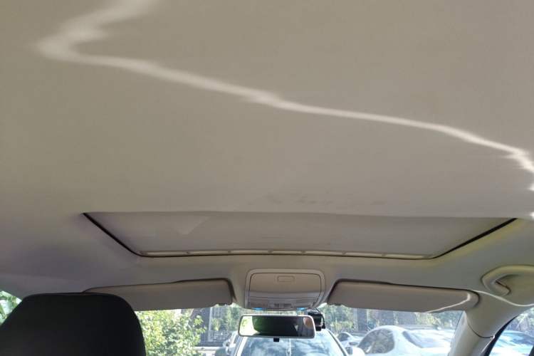 Used Volkswagen Golf 2012 1.6L Automatic Comfort Model Headliner