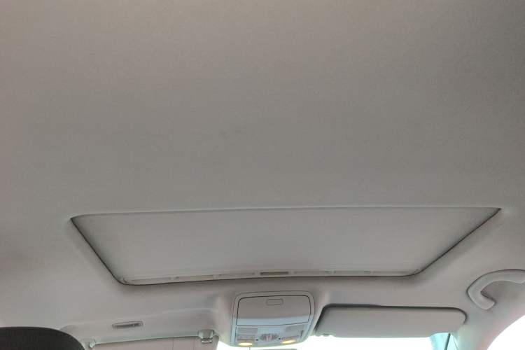 Used Volkswagen Golf 2012 1.4 TSI Automatic Comfort Edition Headliner