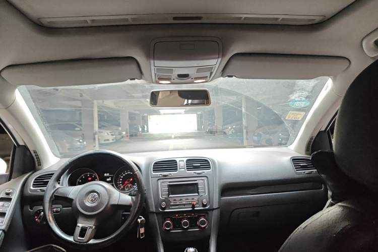 Used Volkswagen Golf 2012 1.6 Manual Comfort Edition Headliner