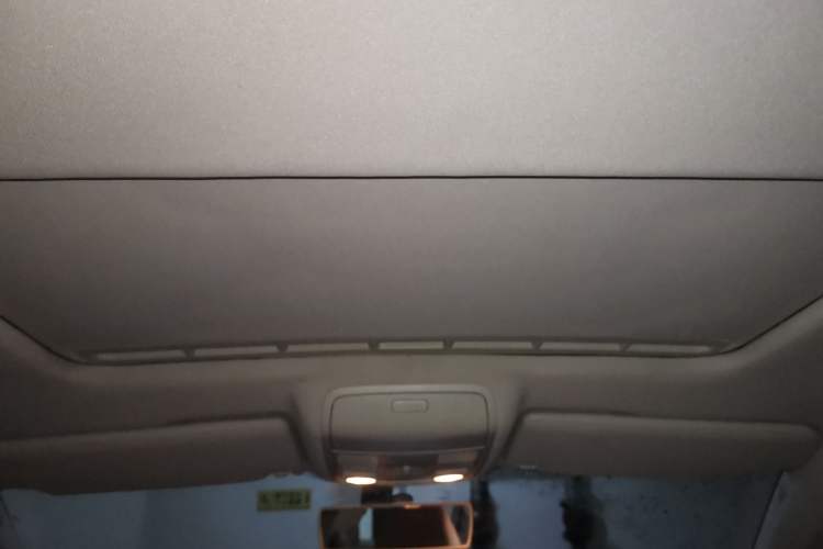 Used Volkswagen Golf 2012 1.6L Automatic Comfort Model Headliner