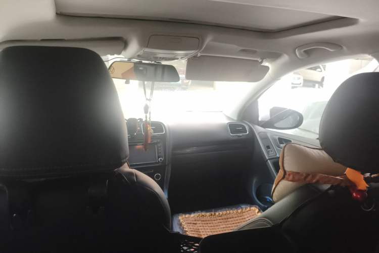 Used Volkswagen Golf 2012 1.6L Automatic Comfort Model Headliner