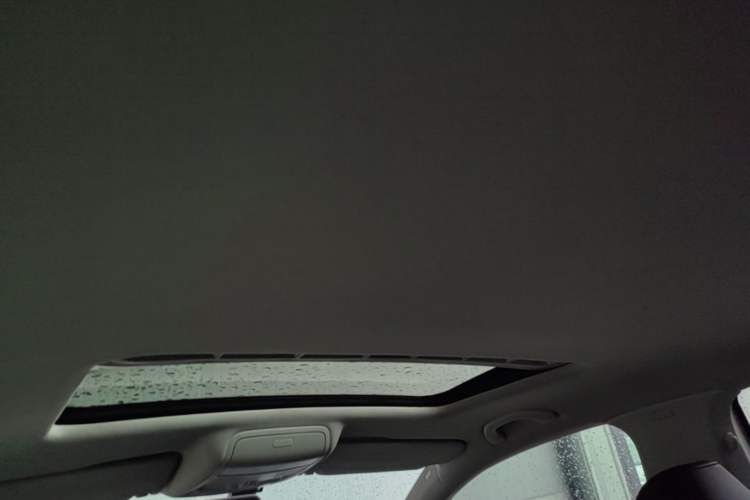 Used Volkswagen Golf 2012 1.4 TSI Automatic Comfort Edition Headliner
