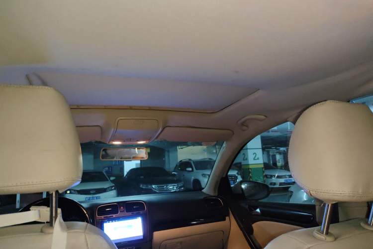 Used Volkswagen Golf 2012 1.4 TSI Automatic Comfort Edition Headliner