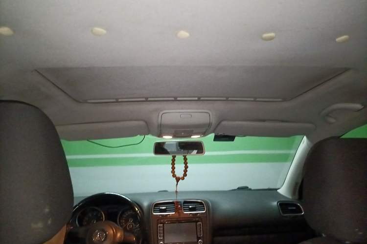 Used Volkswagen Golf 2012 1.6L Automatic Comfort Model Headliner