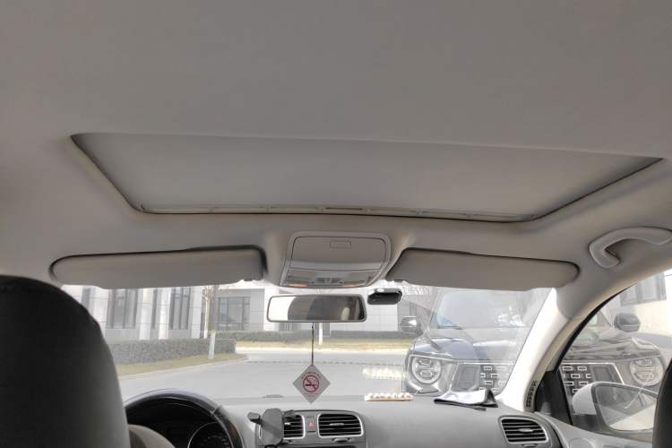 Used Volkswagen Golf 2012 1.6 Manual Comfort Edition Headliner