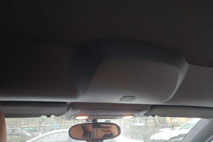 Used Volkswagen Golf 2012 1.4TSI Luxury Convertible Edition Headliner